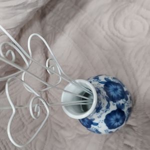 4" Ceramic Blue/White Floral Vase Card Holder 5 Hearts